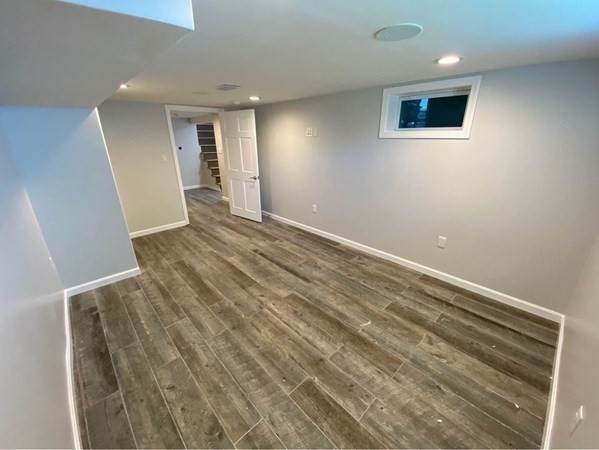 107 Lexington St, Burlington