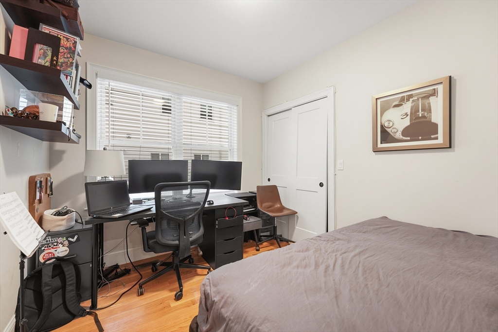 22 Henderson St, Magoun Square