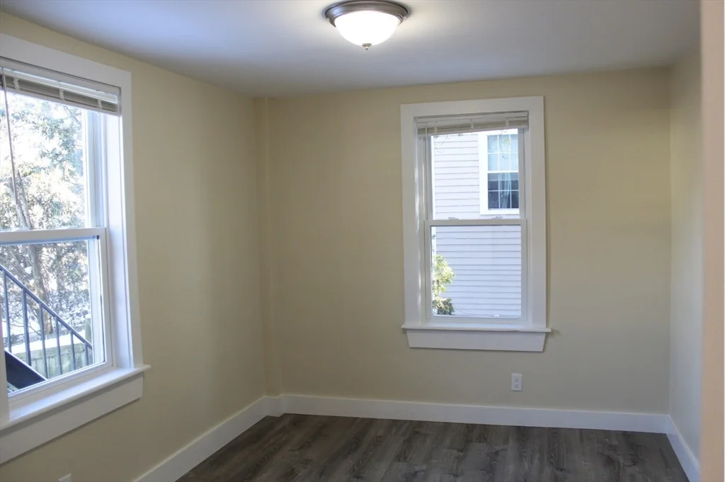 78 Endicott St, Peabody