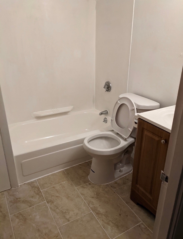 287 Billings St, North Quincy