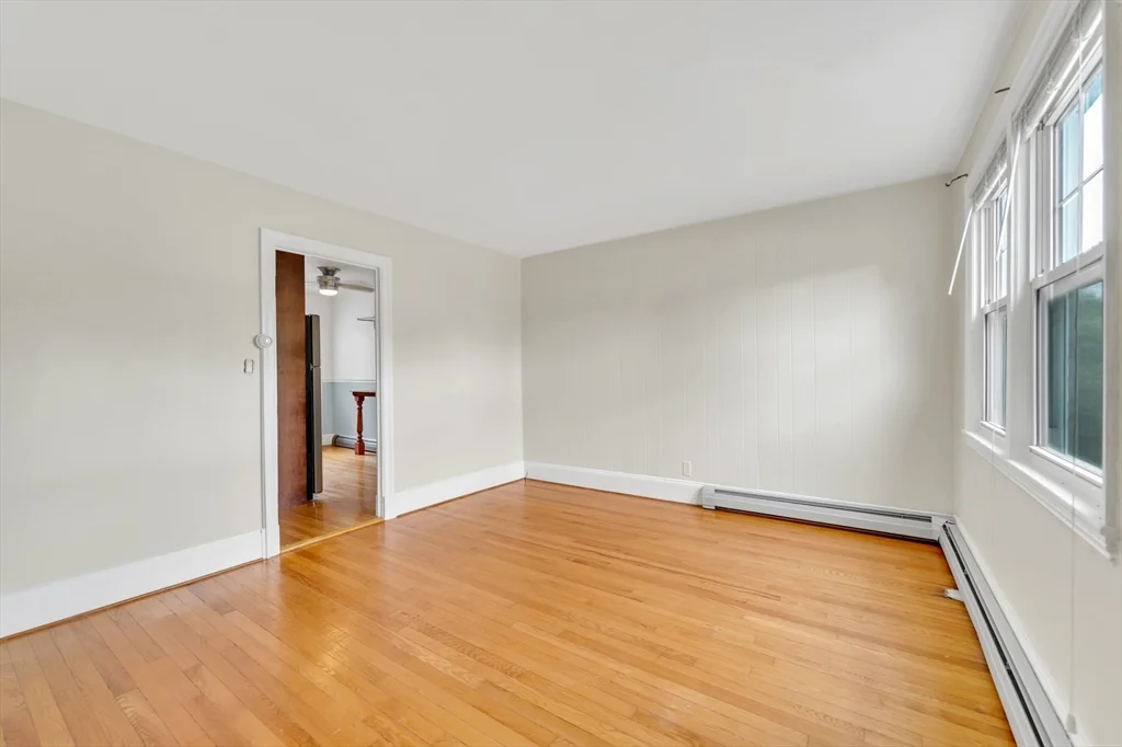 8 Greystone Ave, Bradford