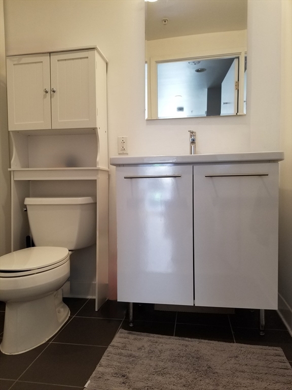 2 Earhart, East Cambridge