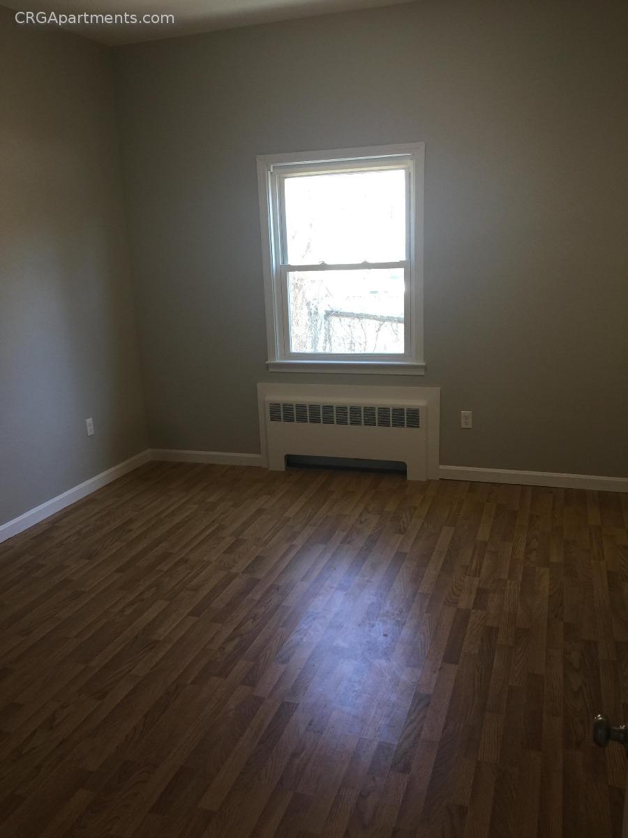 65 Lowell St, Spring Hill