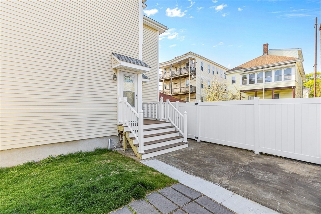 76-78 Bradbury Ave, Medford