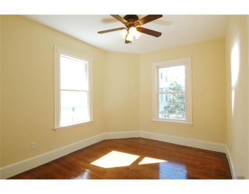 19 Parker Hill Ave, Mission Hill