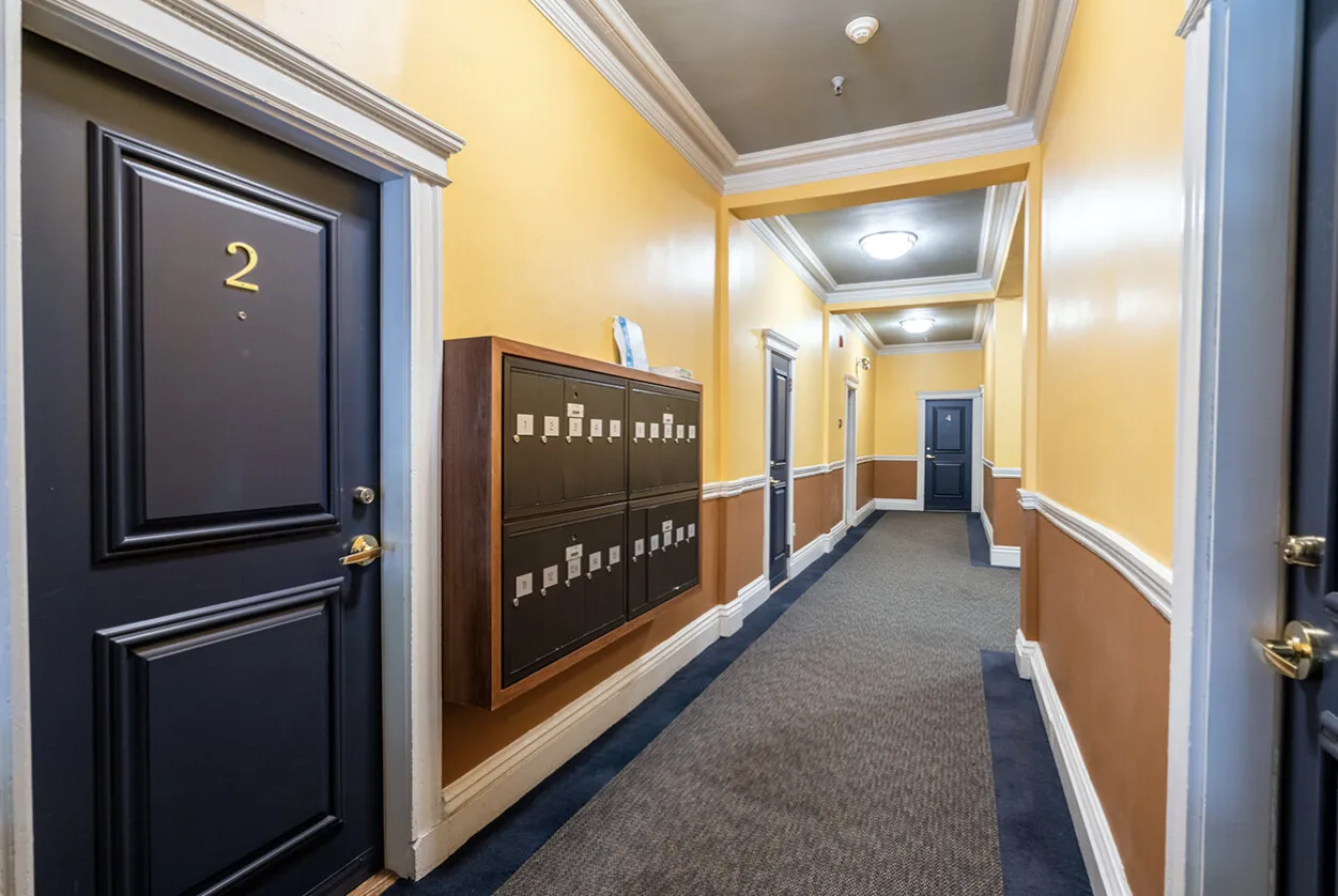 106 Queensberry St, Fenway