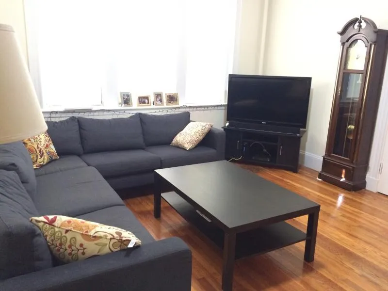 1622 Massachusetts Ave, Neighborhood Nine