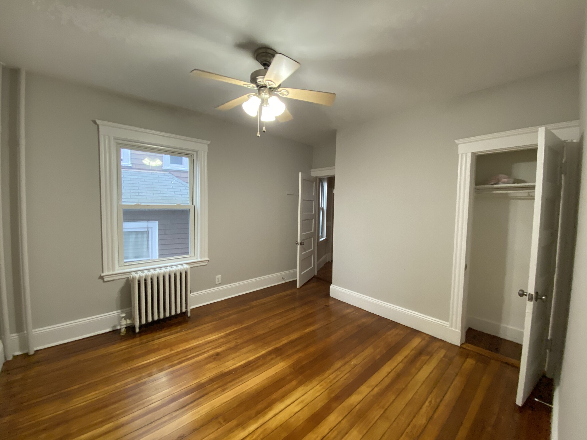 4 bed, 1 bath apartment for rent at 38 Bellevue St Unit 1, Dorchester — photo 2 of 9