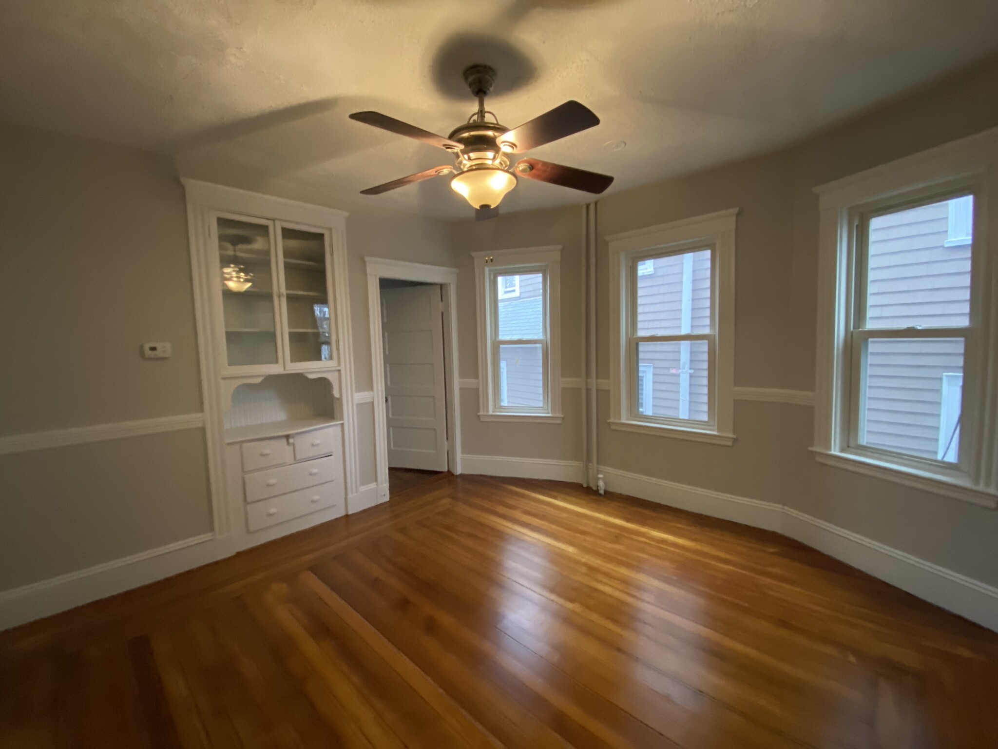 4 bed, 1 bath apartment for rent at 38 Bellevue St Unit 1, Dorchester — photo 7 of 9