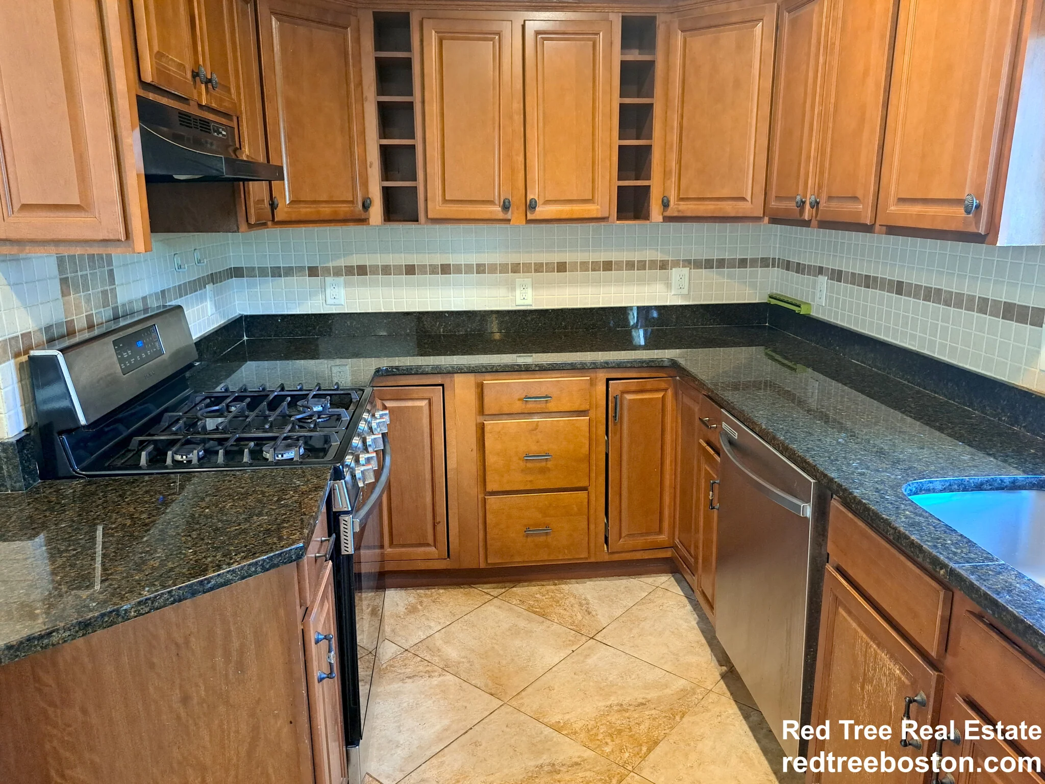 158 Baker St, West Roxbury