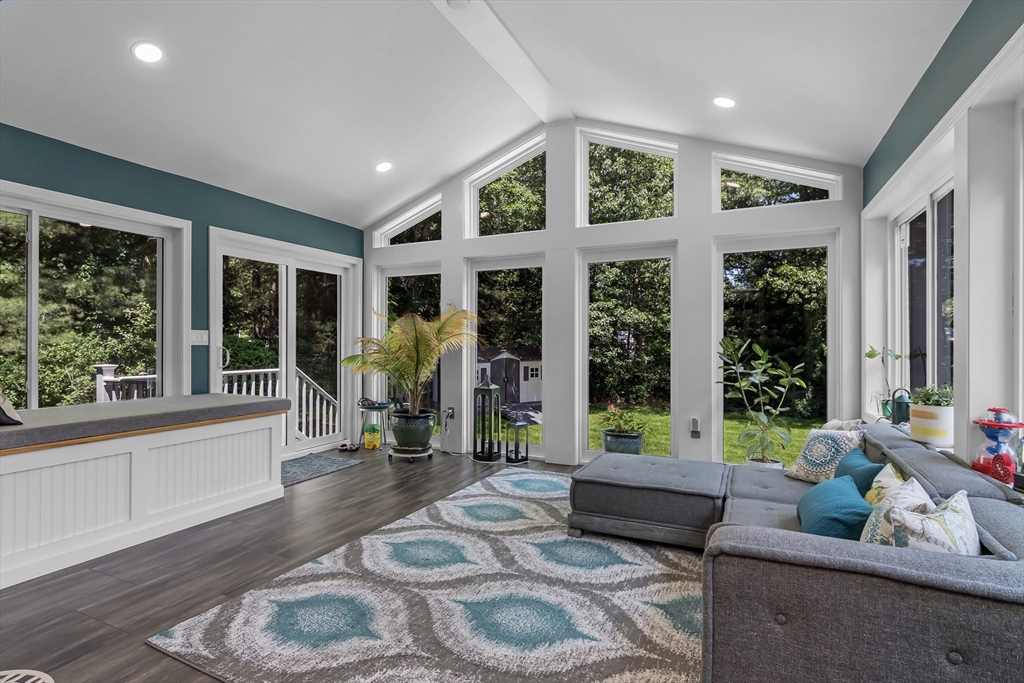 322 Nashua Rd, Billerica