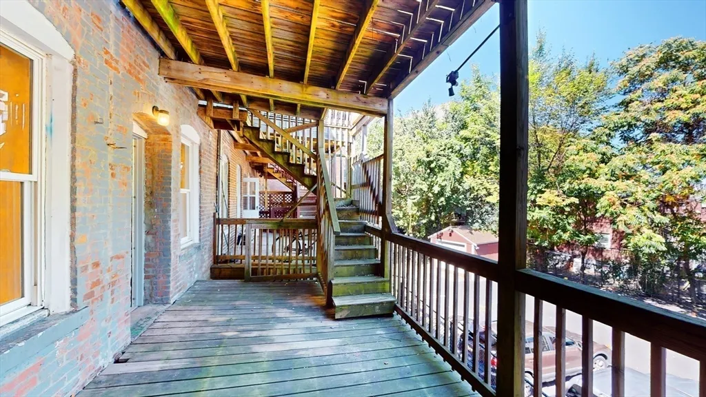 79 Brighton Ave, Allston