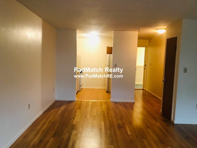 Studio bed, 1 bath apartment for rent at 805 Mount Auburn St Unit 33, Watertown — photo 3 of 3