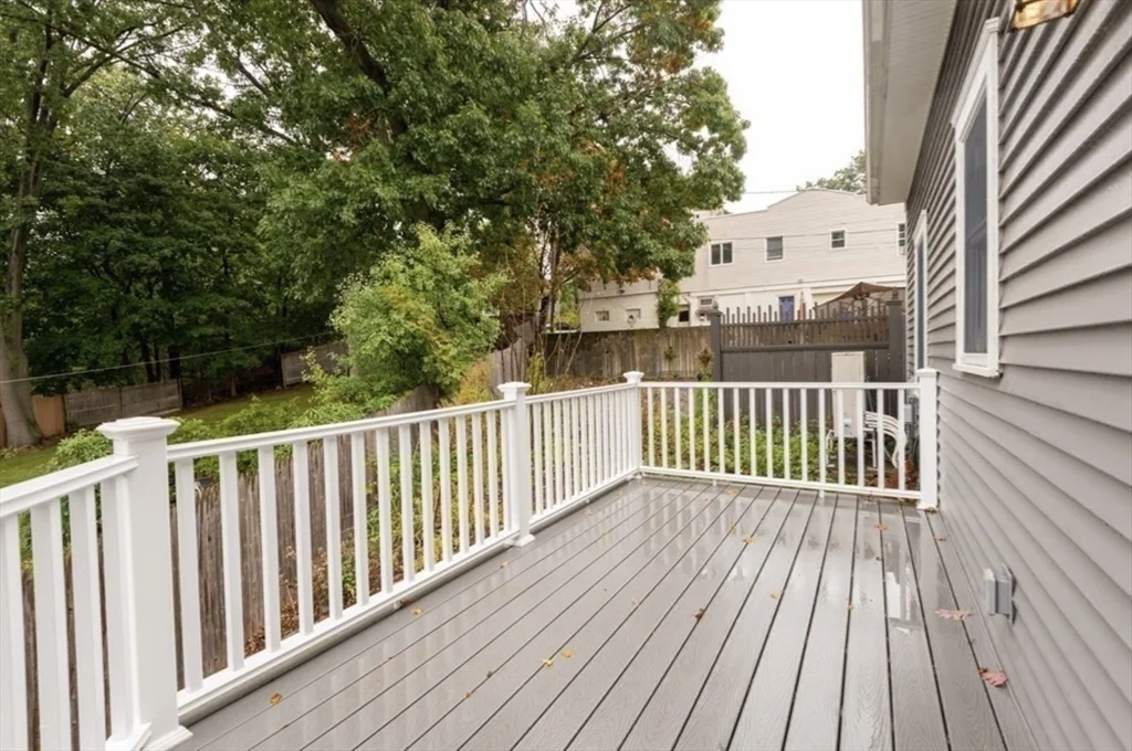 127 Bridge St, Beverly