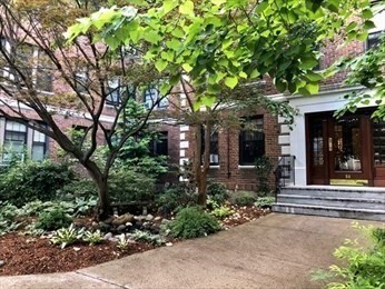 66 Queensberry, Boston