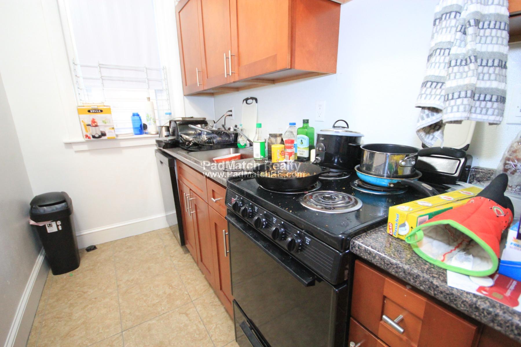 33 Lancaster Ter, Corey Hill