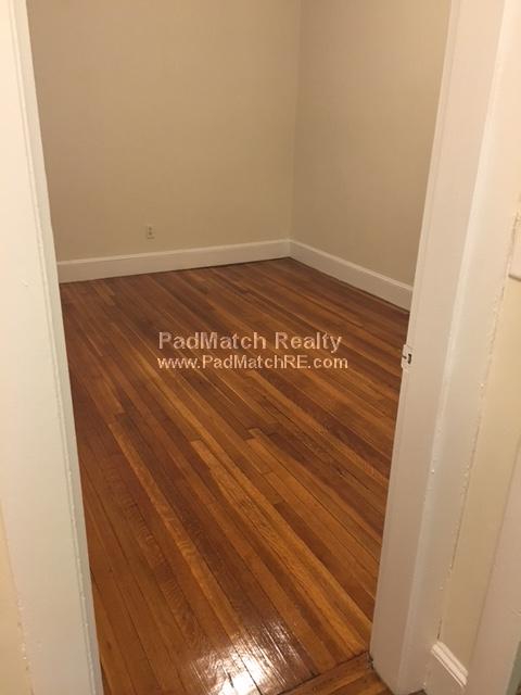 33 Lancaster Ter, Corey Hill