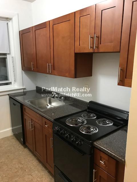 33 Lancaster Ter, Corey Hill