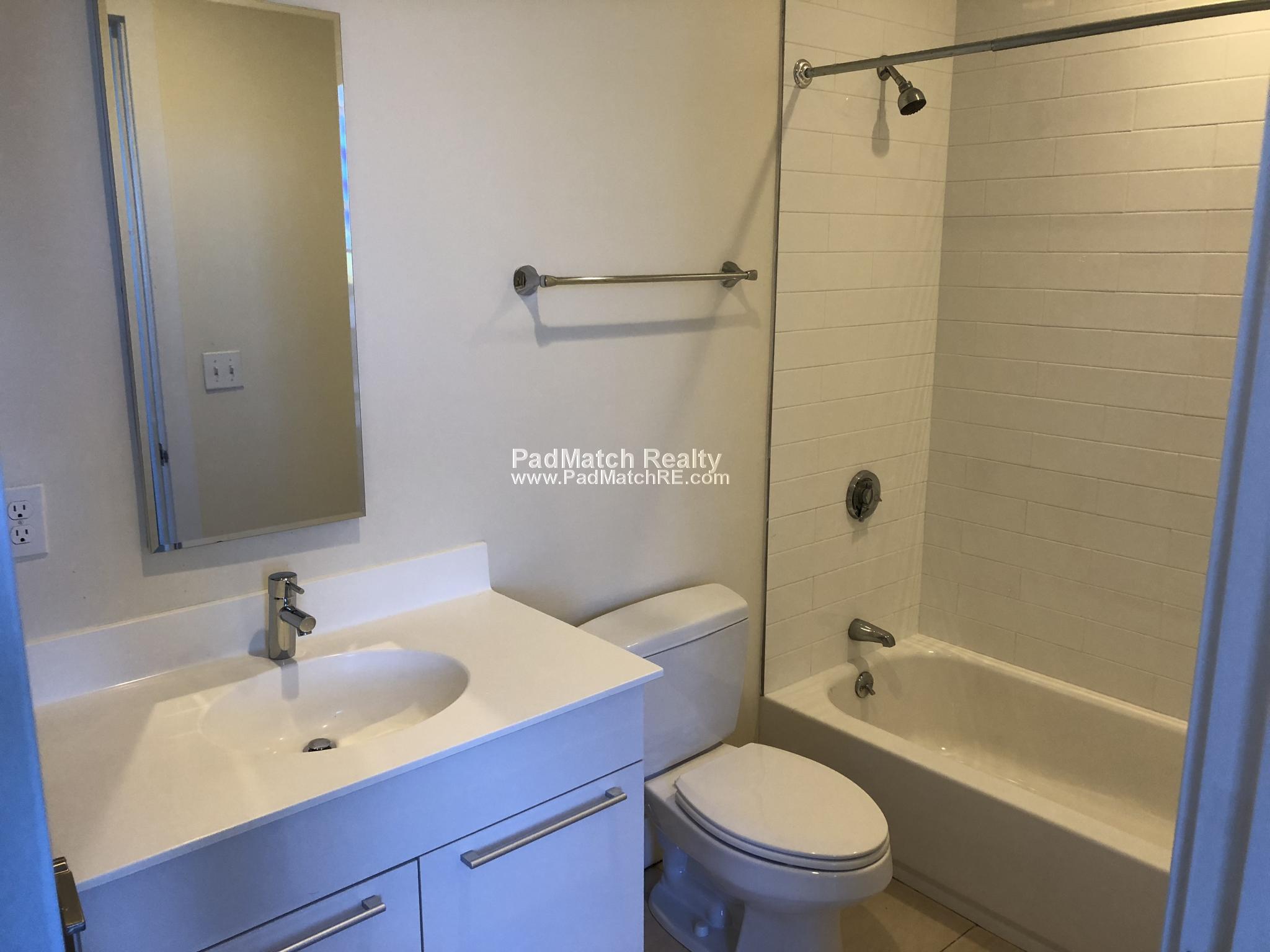 1126 Boylston St, Fenway