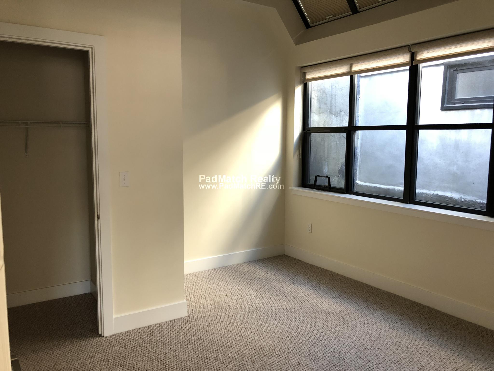 1126 Boylston St, Fenway