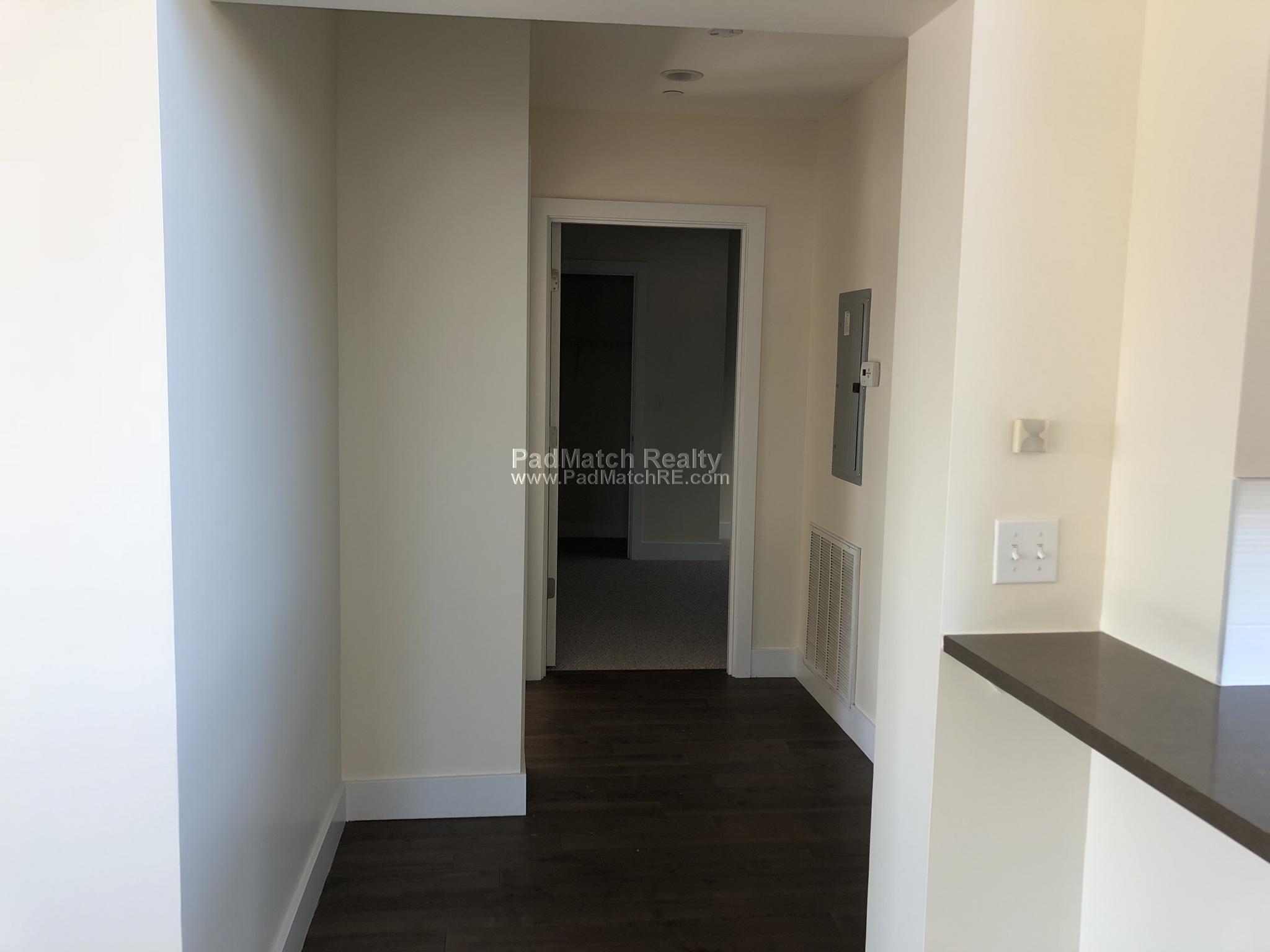 1126 Boylston St, Fenway