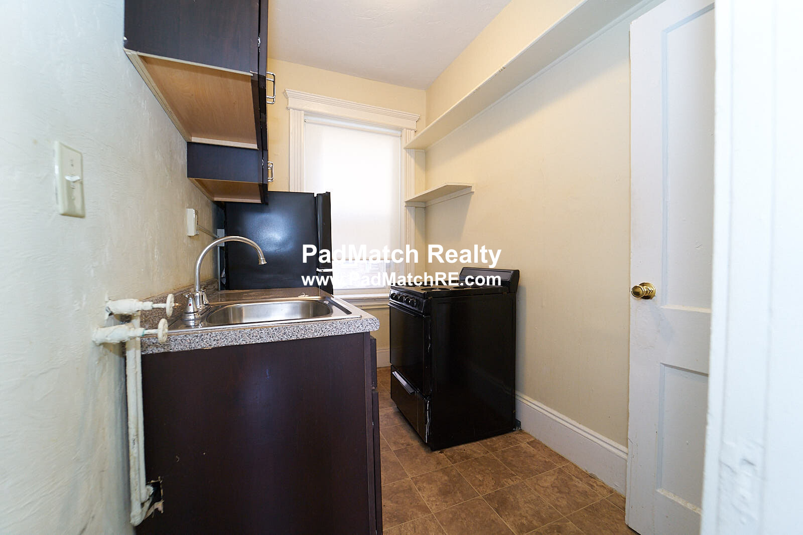 11 Royce Rd, Allston