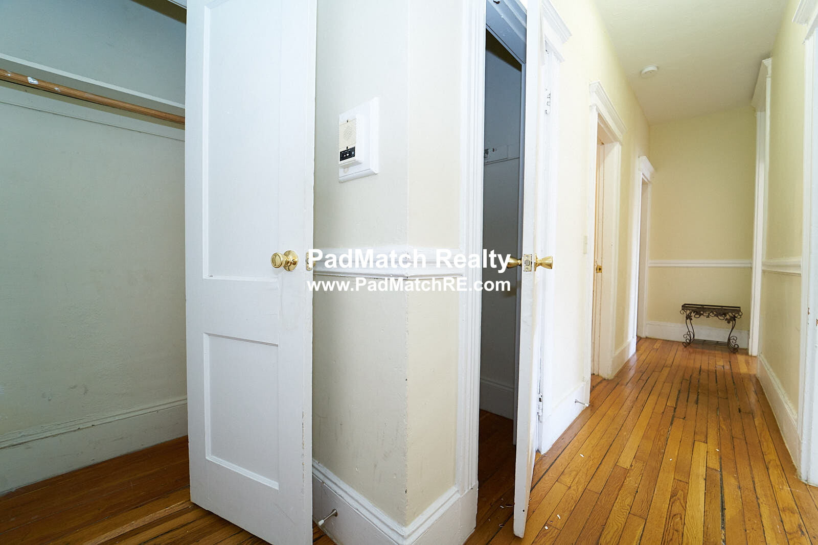 11 Royce Rd, Allston