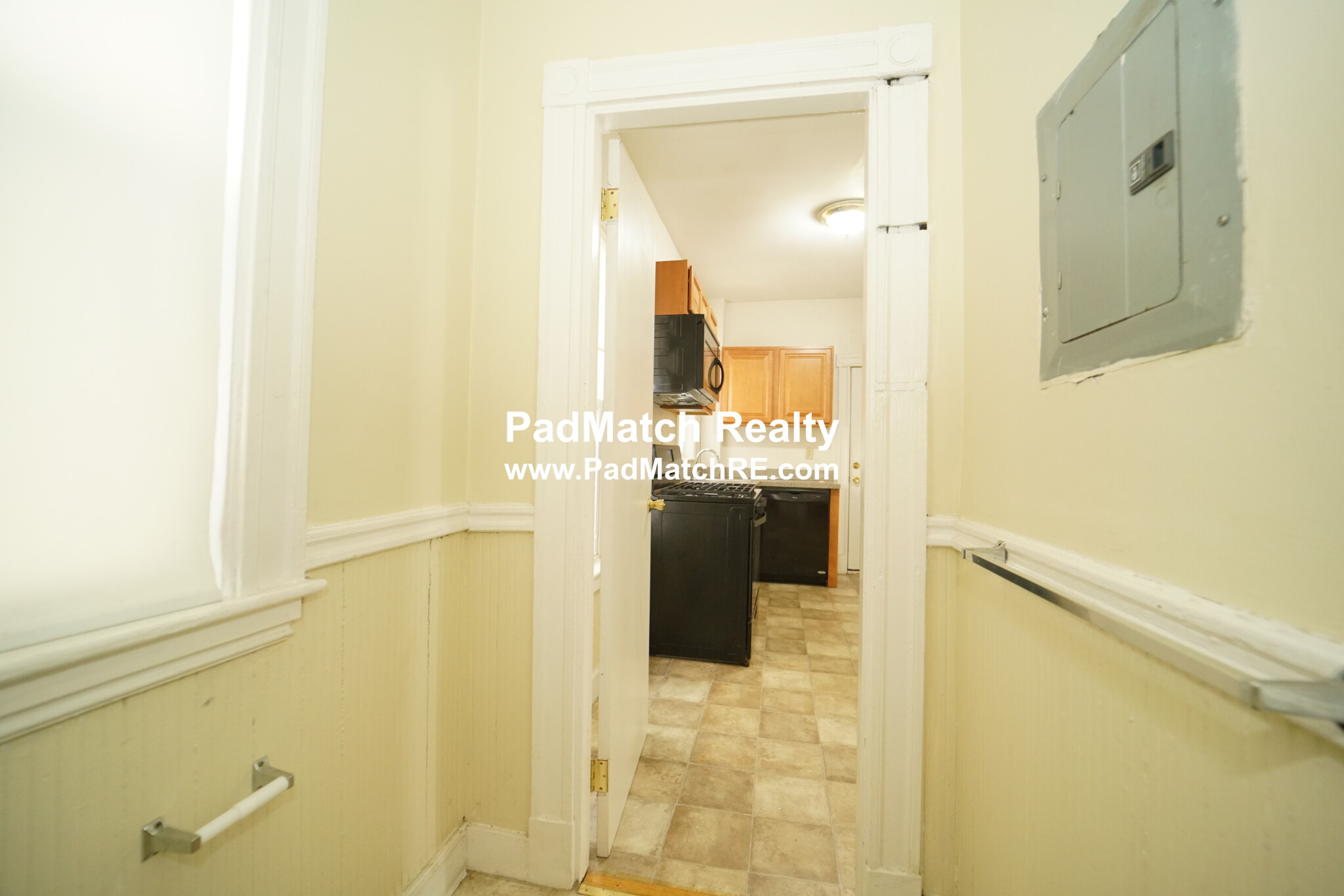 4 bed, 2 bath apartment for rent at 759 Columbia Rd Unit 3, Dorchester — photo 9 of 14