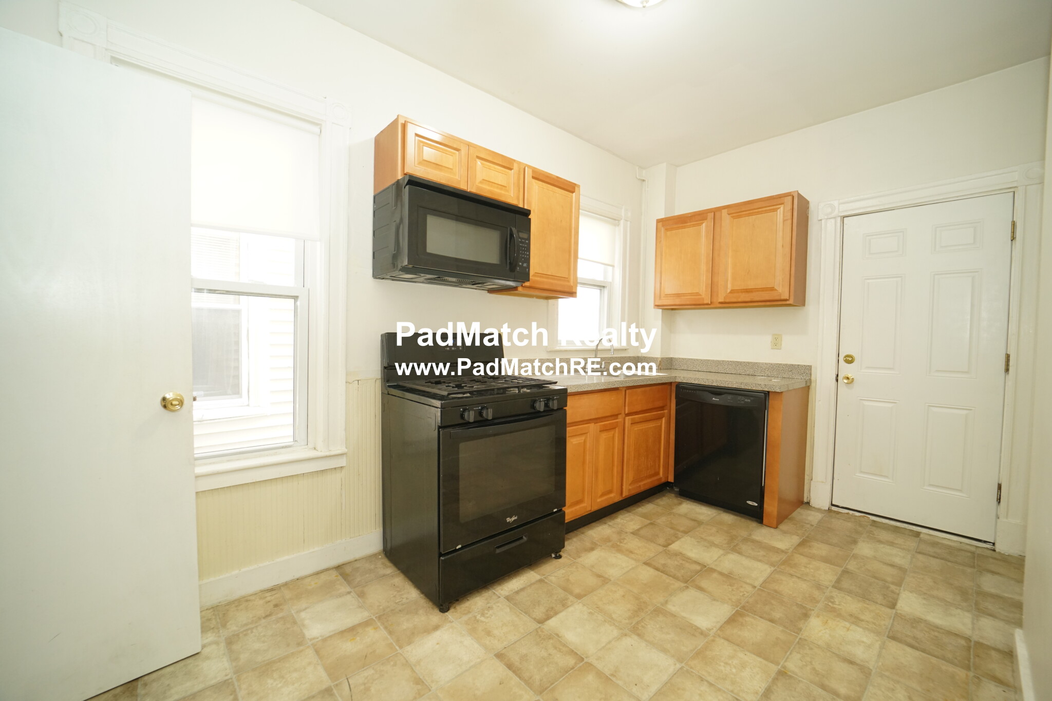 4 bed, 2 bath apartment for rent at 759 Columbia Rd Unit 3, Dorchester — photo 8 of 14