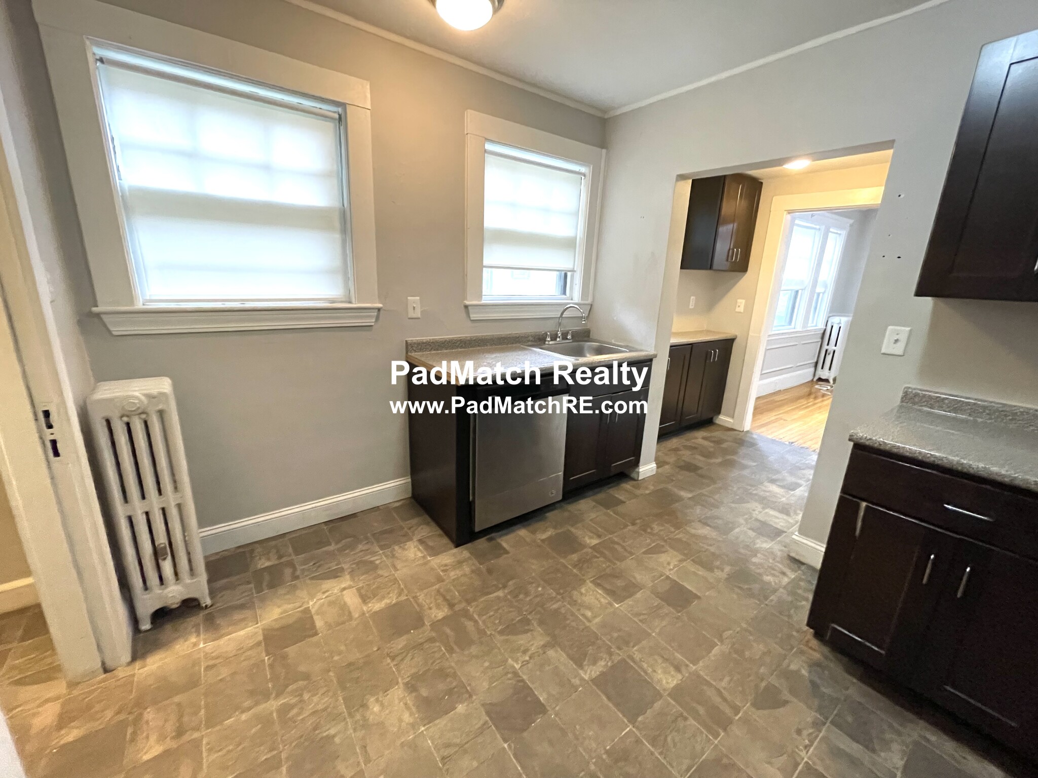 136 Arlington St, Oak Square