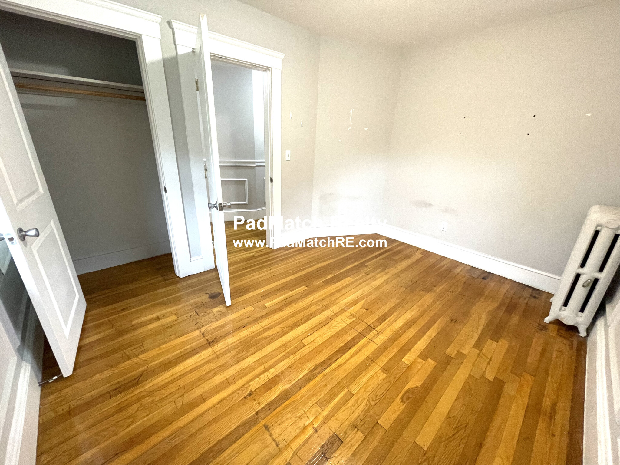 136 Arlington St, Oak Square