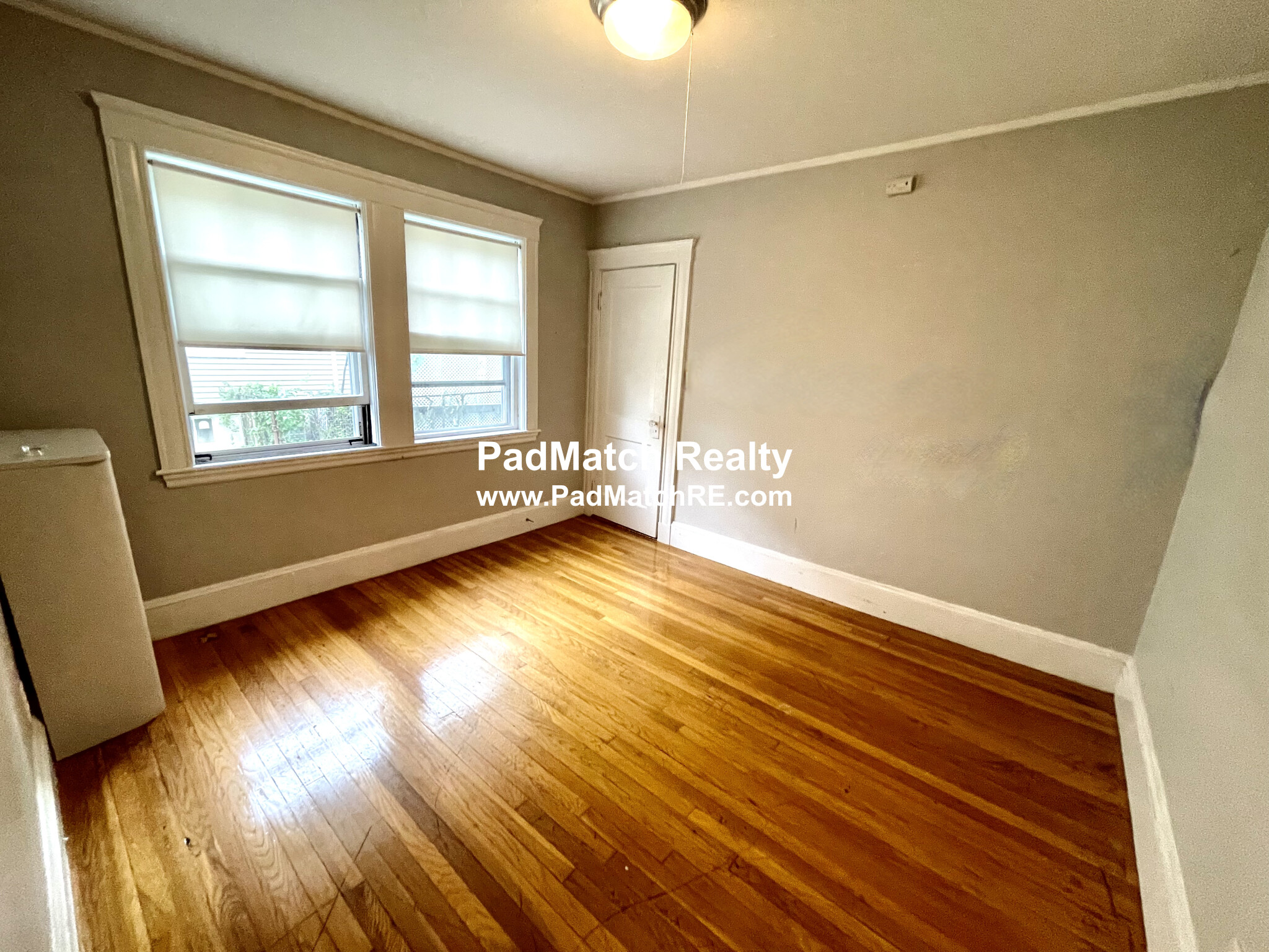 136 Arlington St, Oak Square