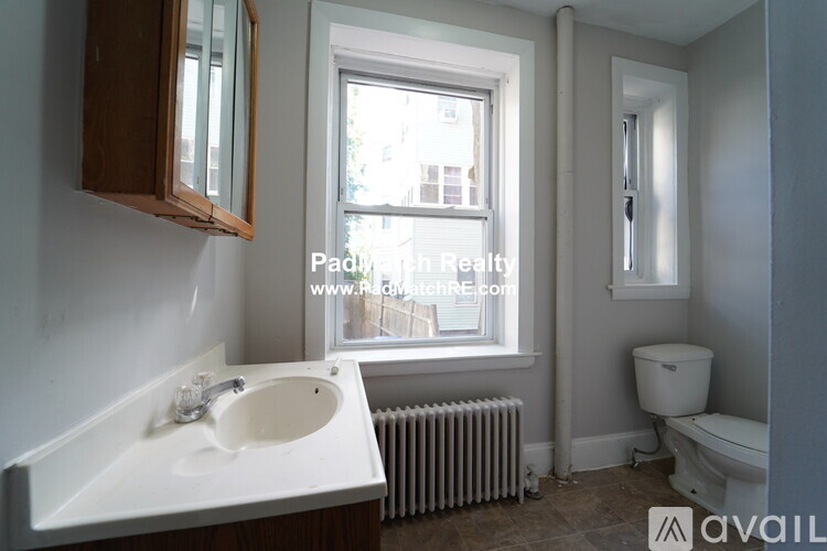 4 bed, 2 bath apartment for rent at 142 Davis Ave Unit 4, Brookline Village — photo 10 of 16