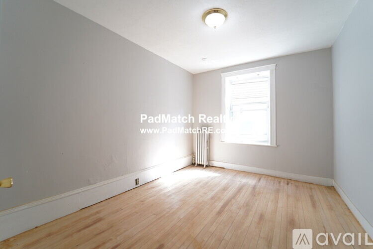 4 bed, 2 bath apartment for rent at 142 Davis Ave Unit 4, Brookline Village — photo 4 of 16