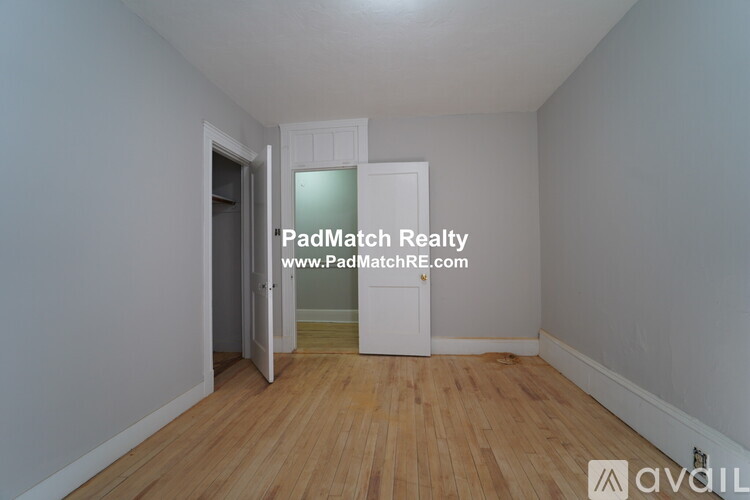 4 bed, 2 bath apartment for rent at 142 Davis Ave Unit 4, Brookline Village — photo 5 of 16