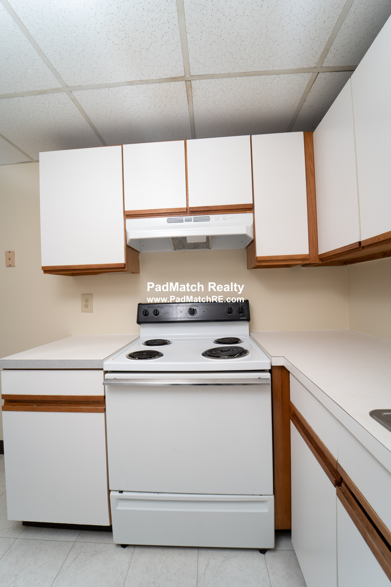 2 bed, 1 bath apartment for rent at 1751 Washington St Unit 1, Braintree — photo 5 of 14