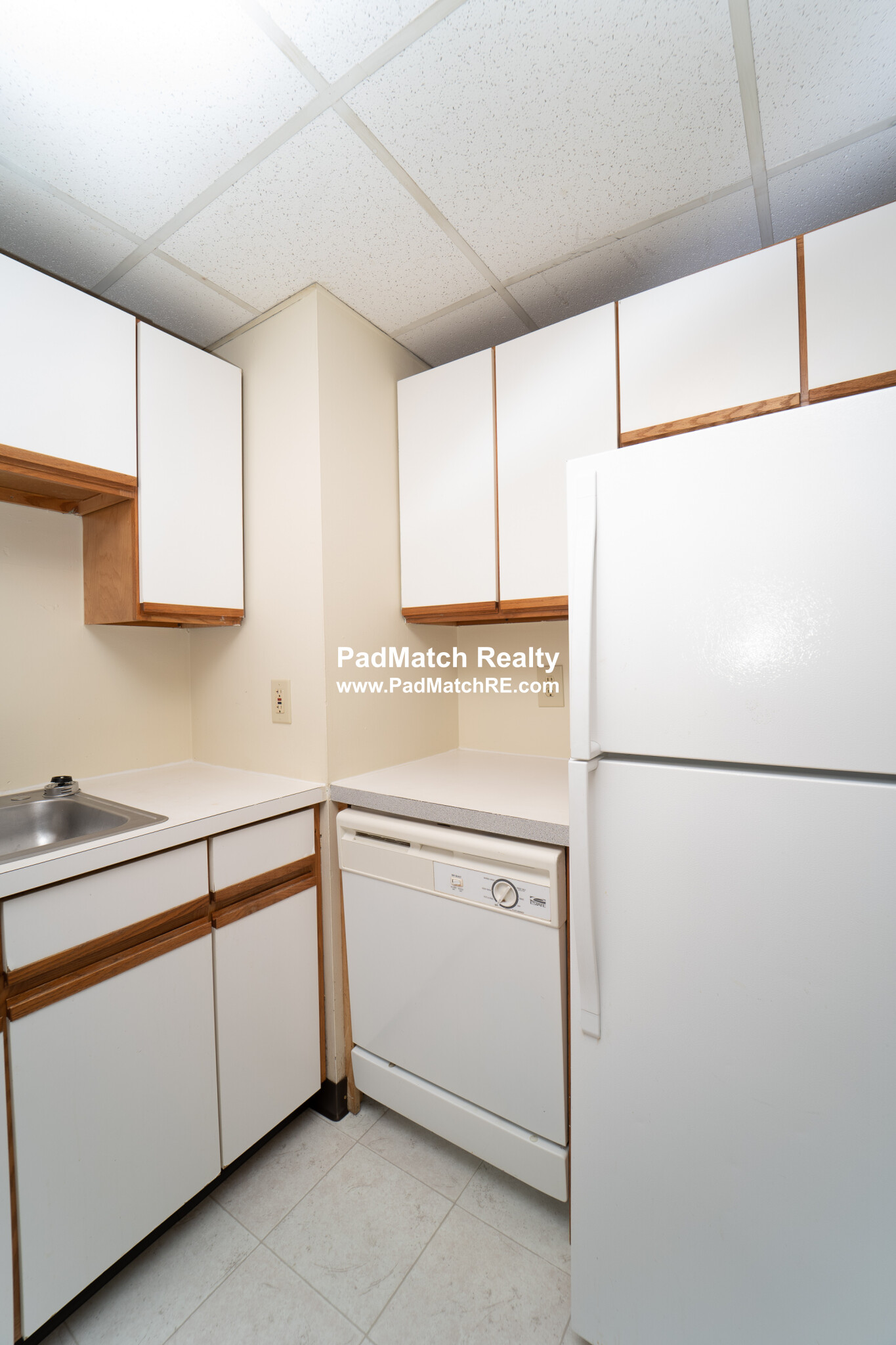 2 bed, 1 bath apartment for rent at 1751 Washington St Unit 1, Braintree — photo 6 of 14