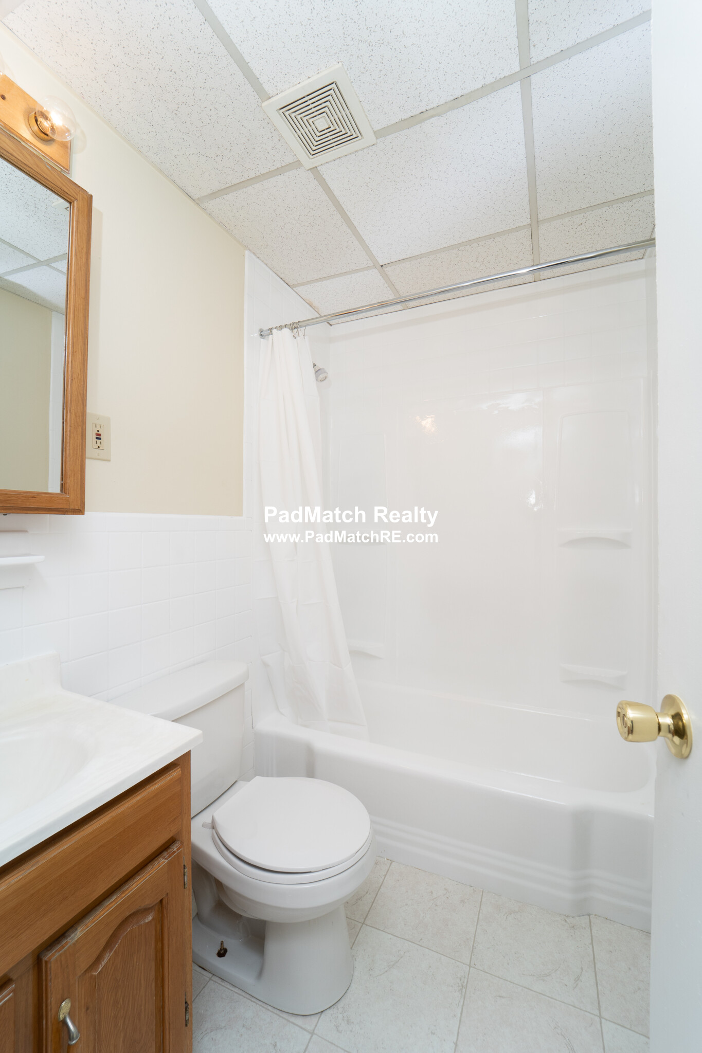 2 bed, 1 bath apartment for rent at 1751 Washington St Unit 1, Braintree — photo 8 of 14