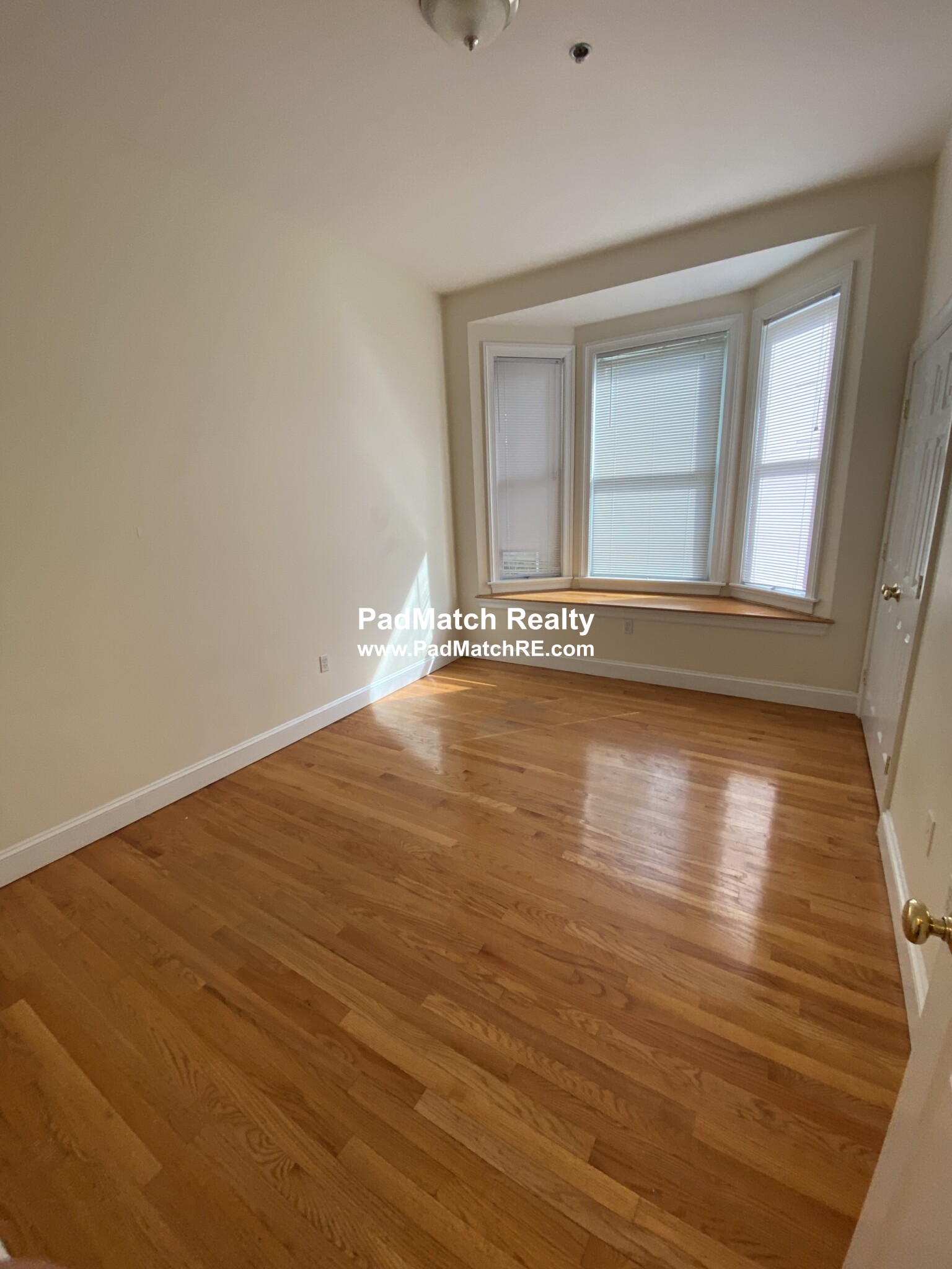 9 Gardner Ter, Allston