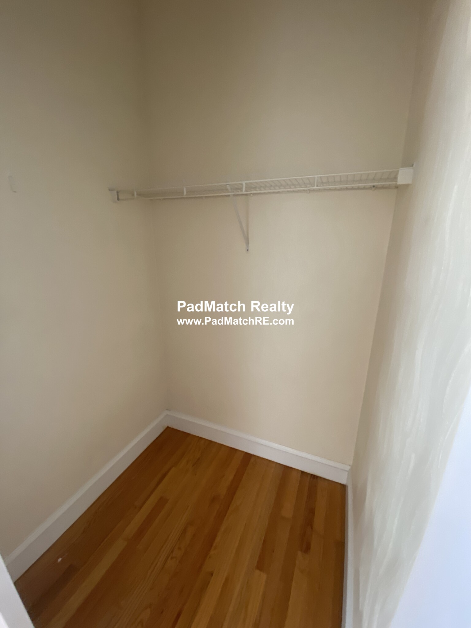 9 Gardner Ter, Allston