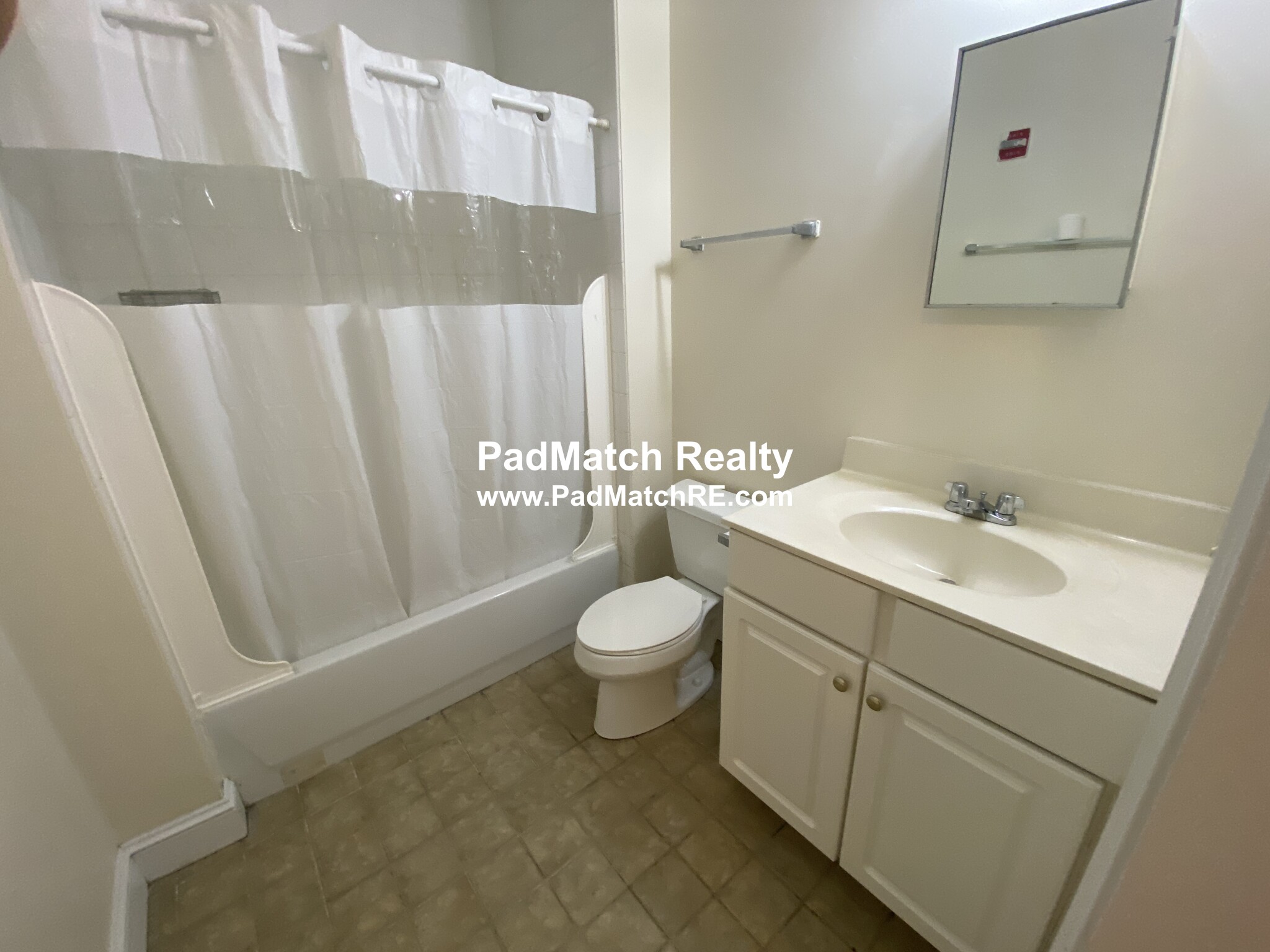 9 Gardner Ter, Allston