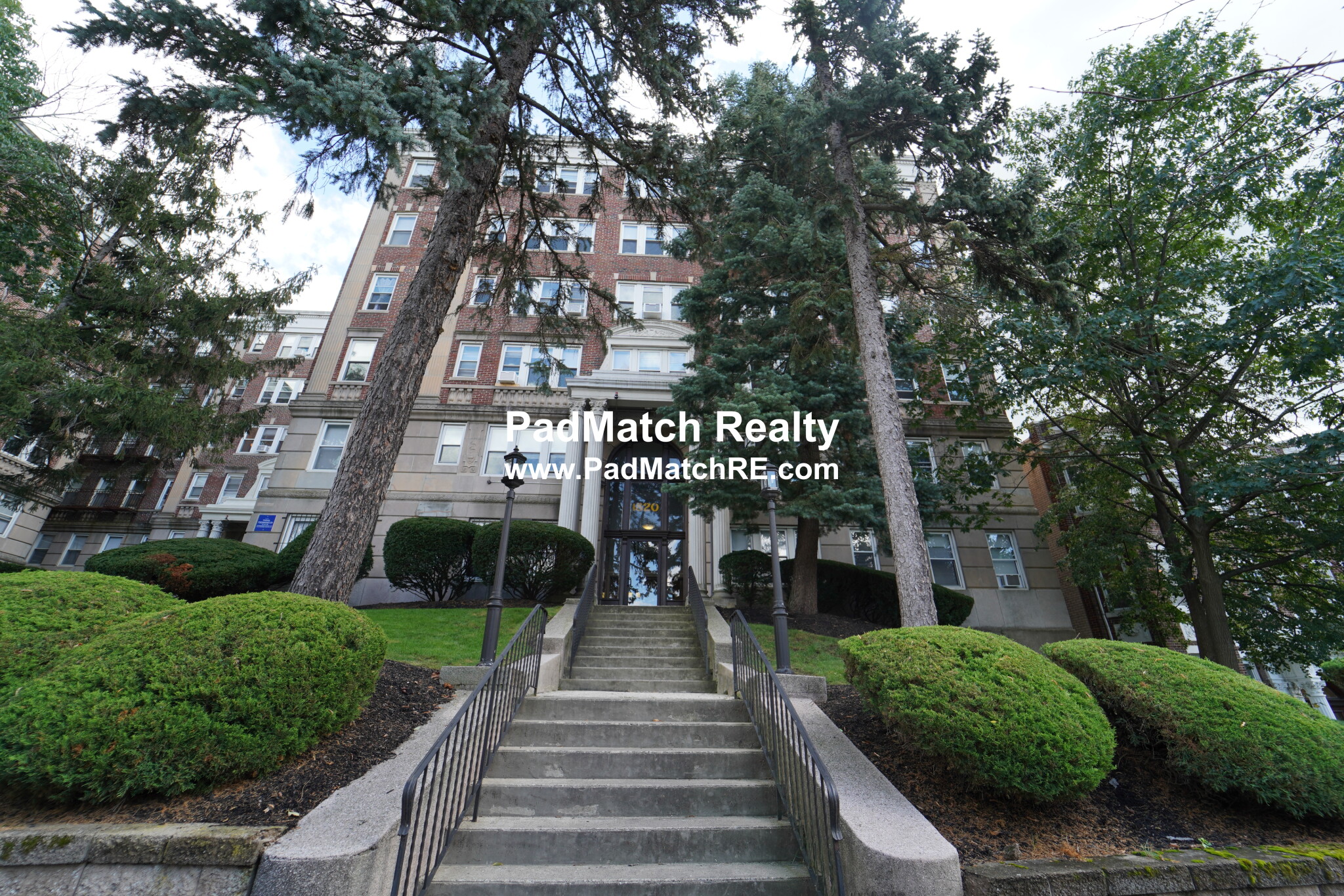 1820 Commonwealth Ave, Brighton