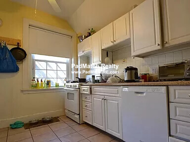 186 Naples Rd, Brookline