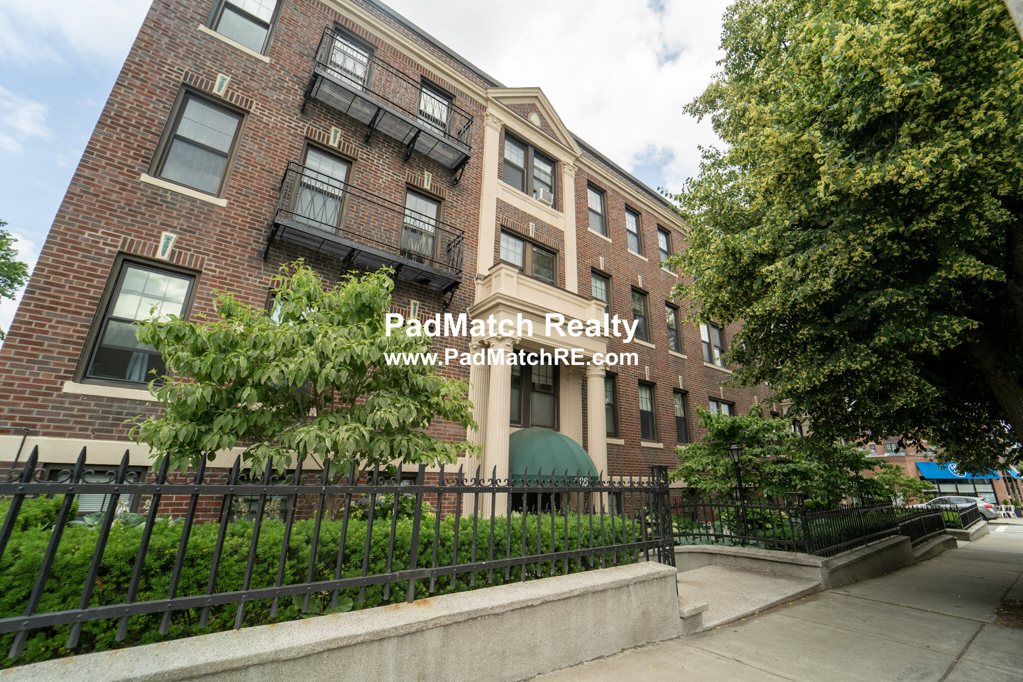 189 Chestnut Hill Ave, Brighton