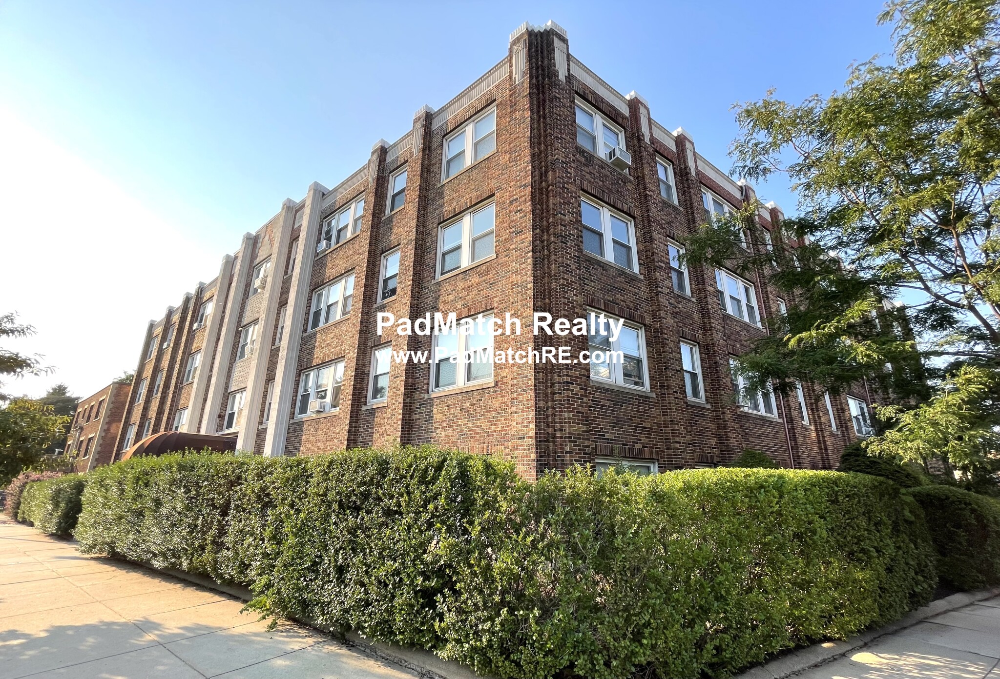 2045 Commonwealth Ave, Brighton