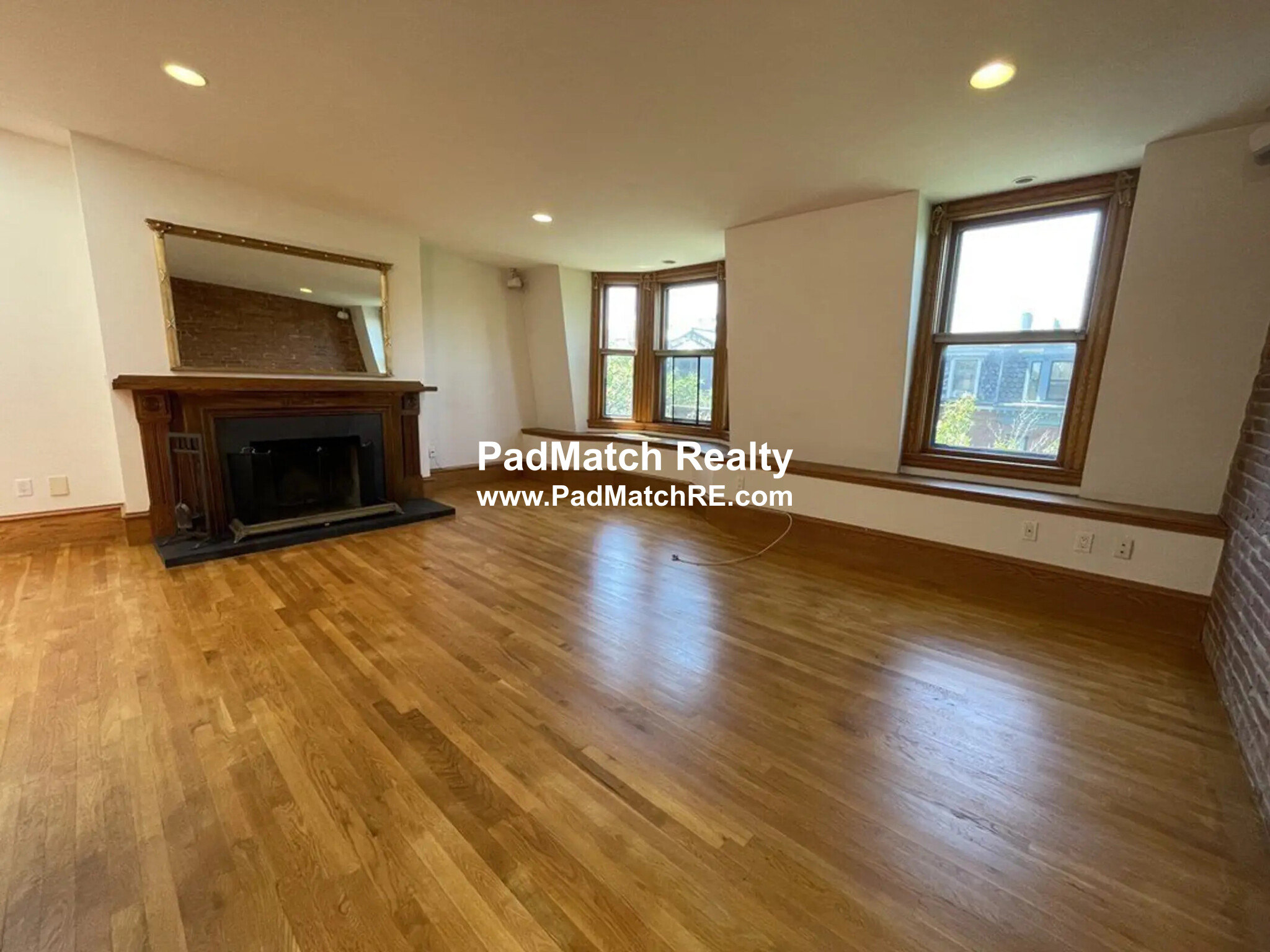 17 Holyoke St, South End