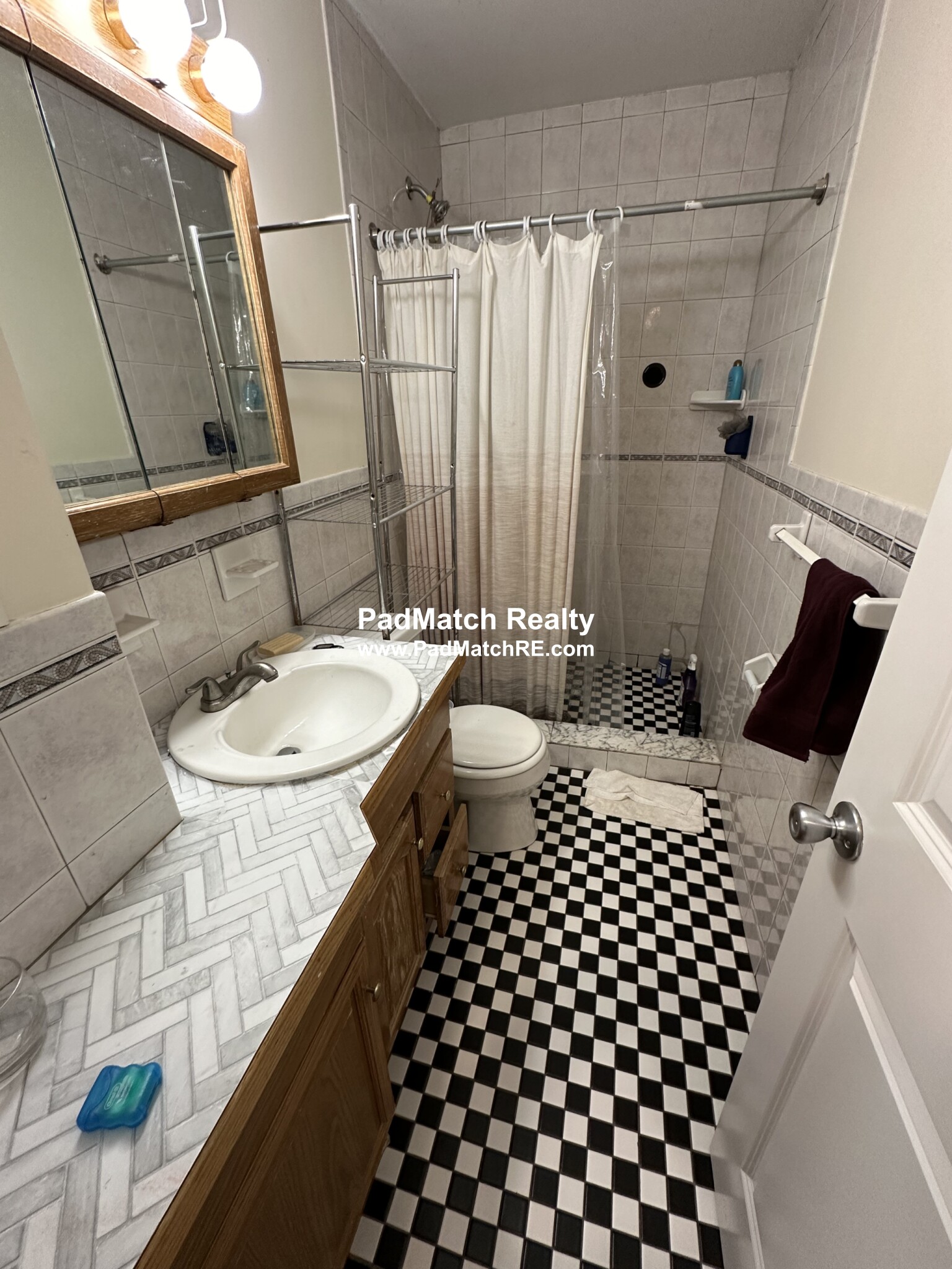 36 Brackett St, Oak Square