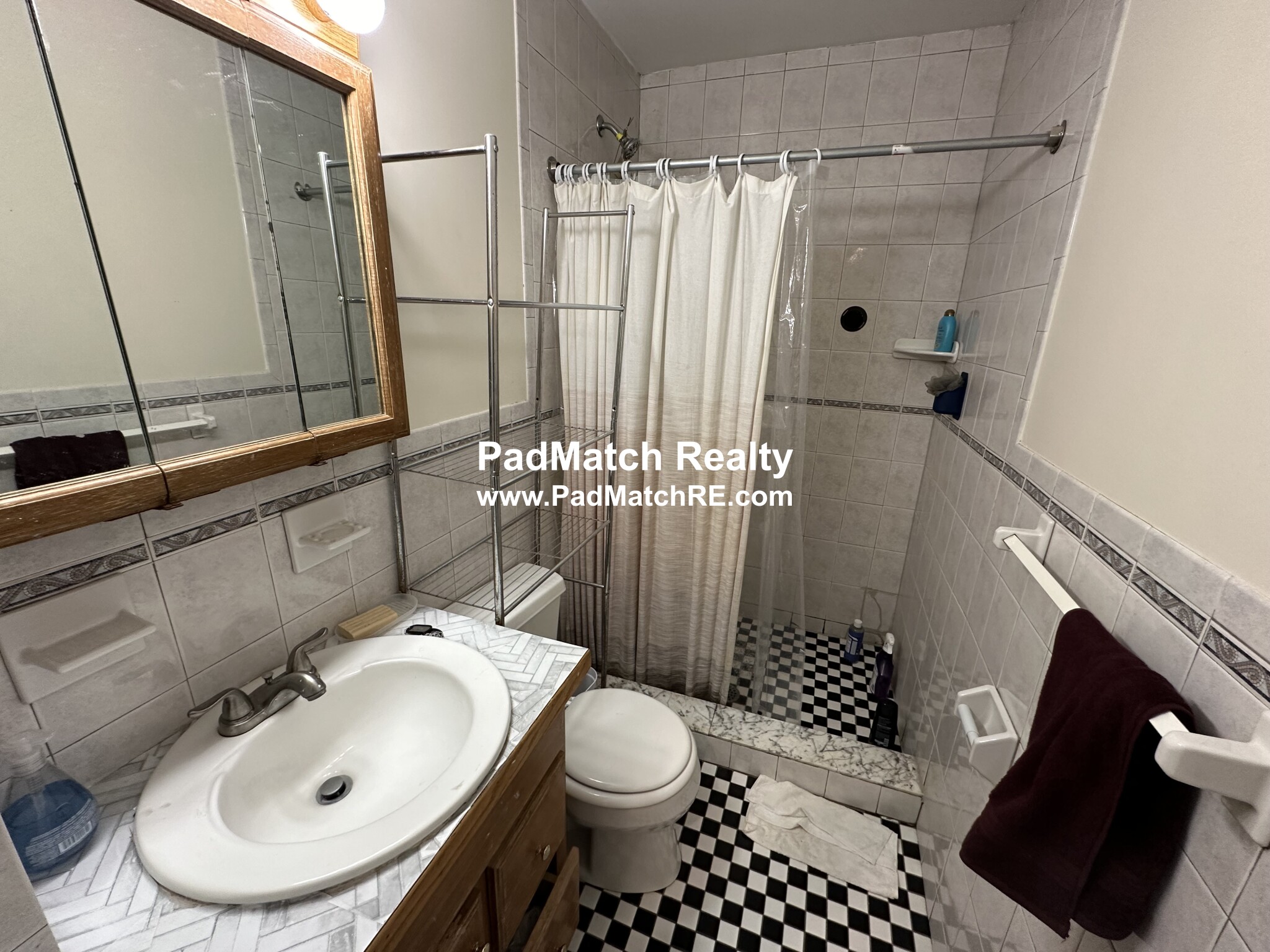 36 Brackett St, Oak Square