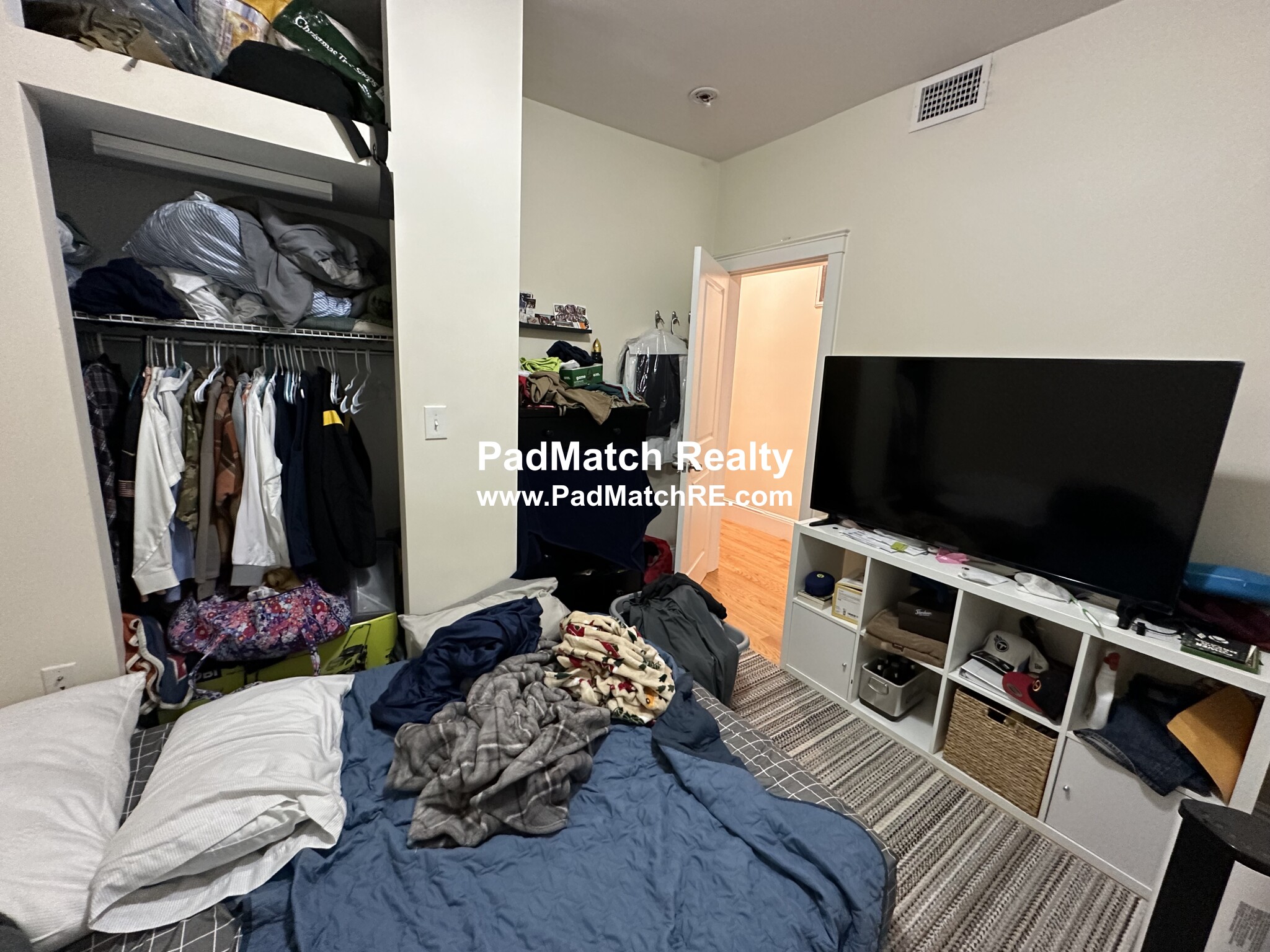 36 Brackett St, Oak Square