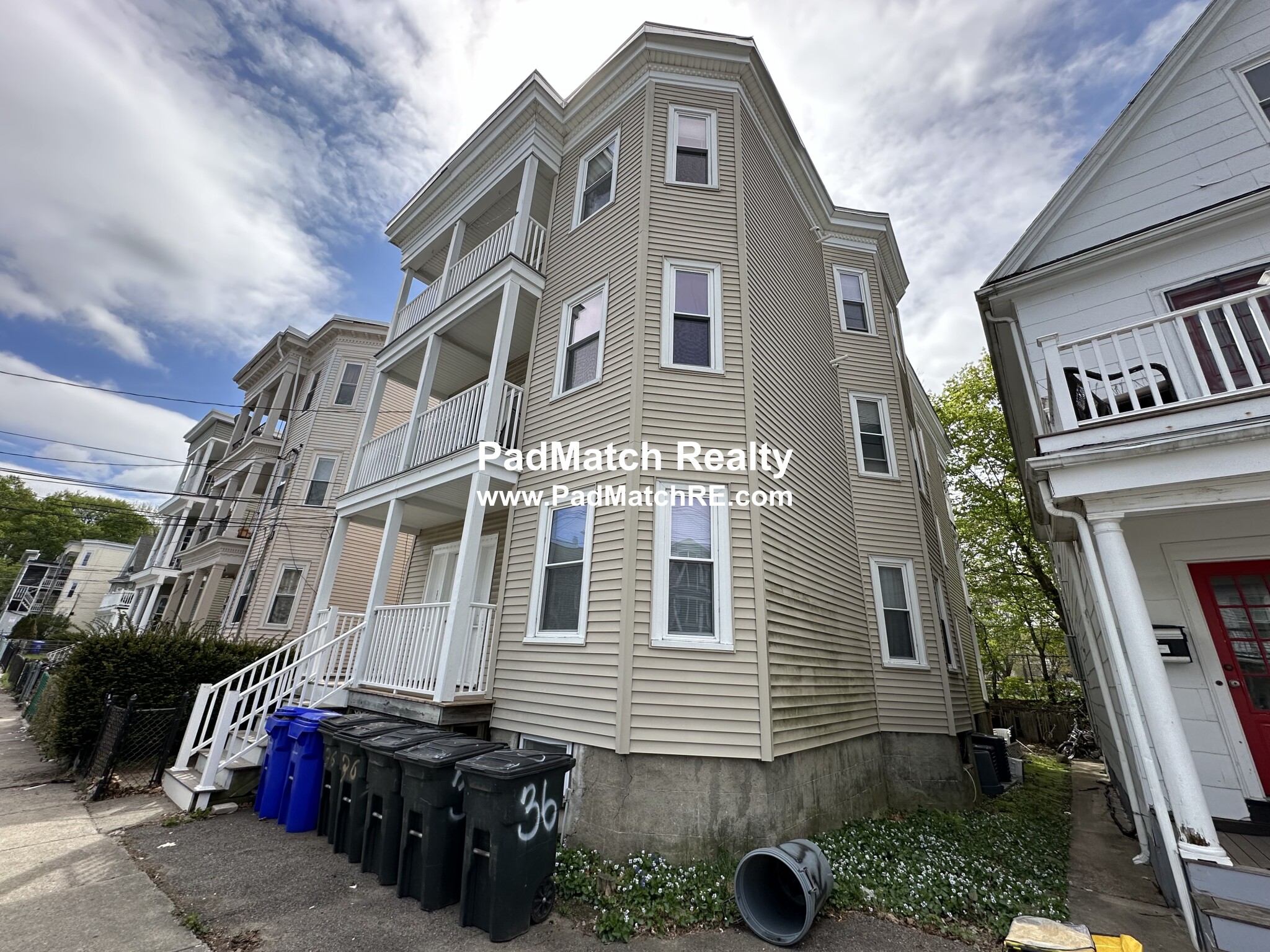 36 Brackett St, Oak Square